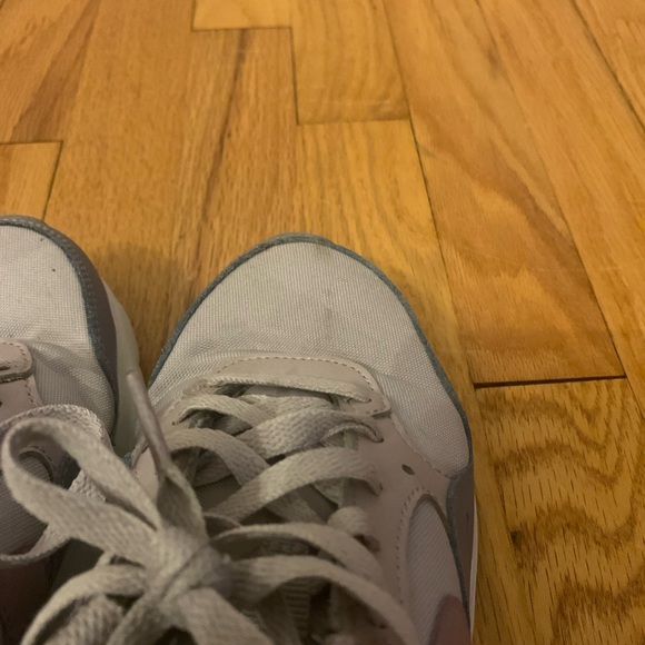 Nike Air Max-Women’s - Picture 6 of 6